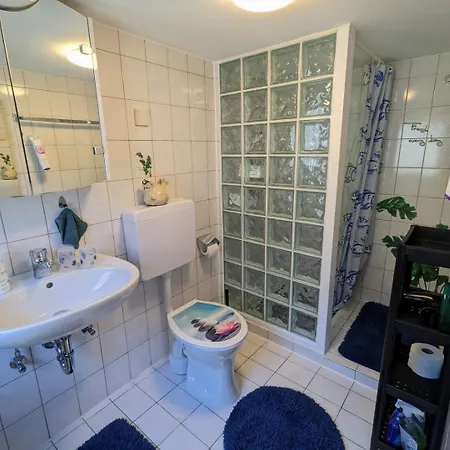 Private Gemuetliche Einliegerwohnung *