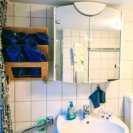 Private Gemuetliche Einliegerwohnung *