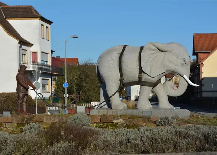 Private Gemuetliche Einliegerwohnung 公寓 *